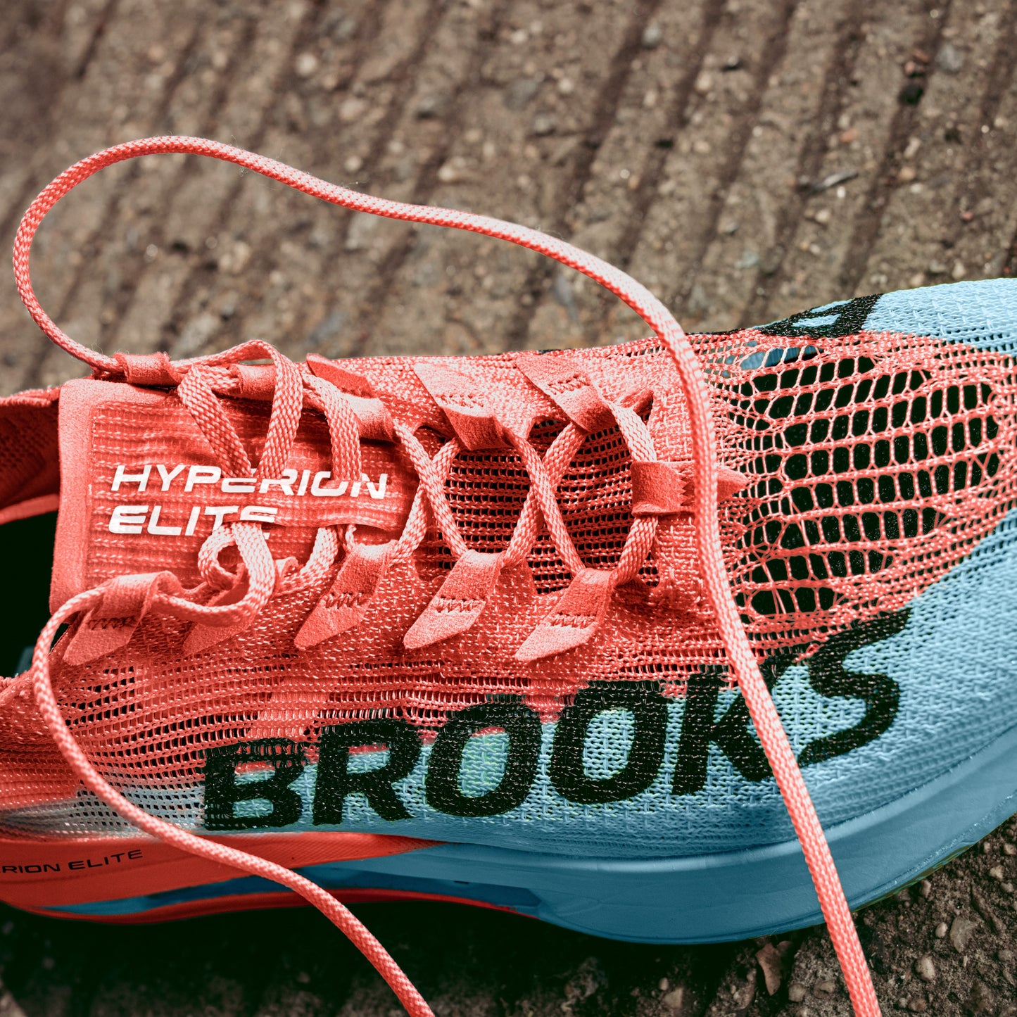 Brooks Hyperion Elite 5 | Pink Clay / Atomizer Blue | Unisex