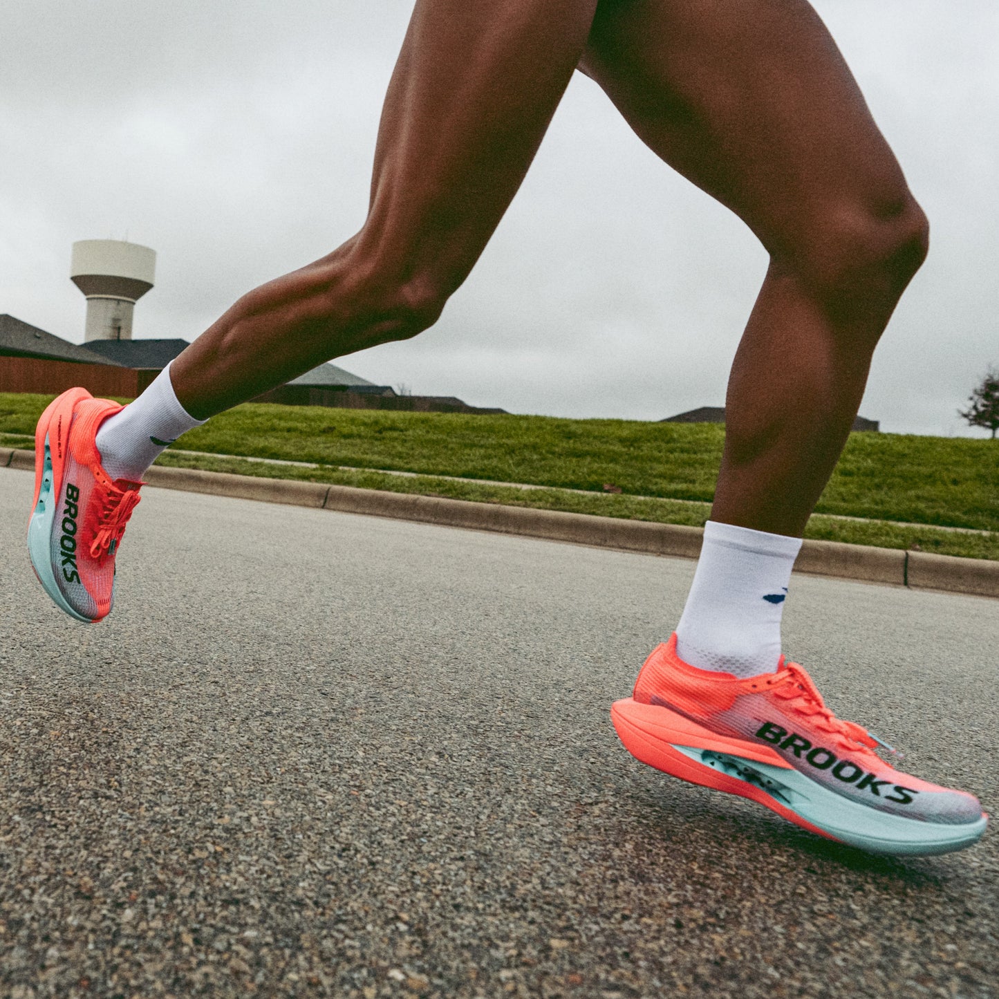 Brooks Hyperion Elite 5 | Pink Clay / Atomizer Blue | Unisex