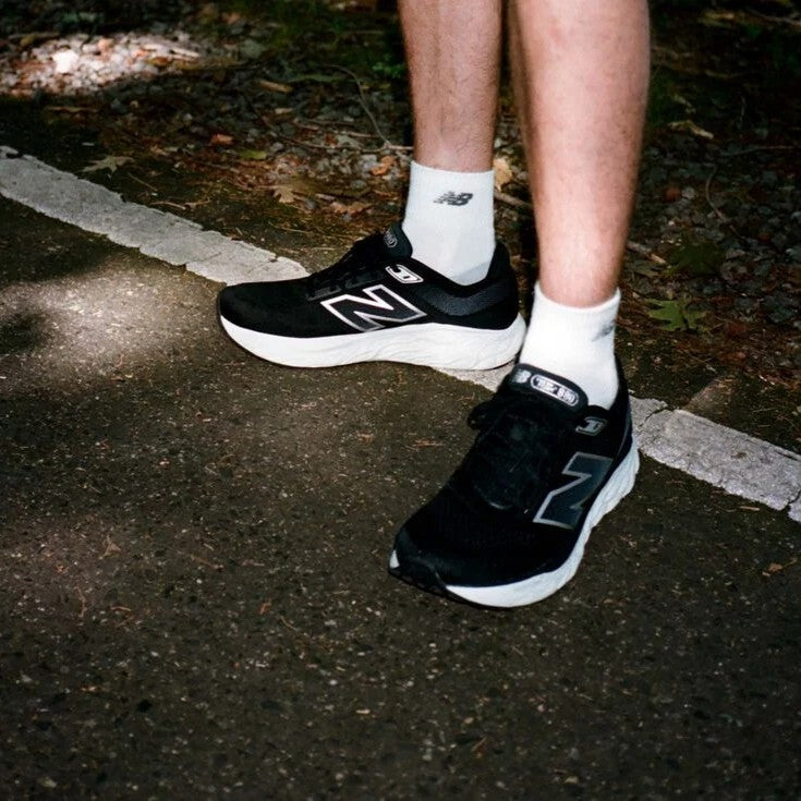 New Balance Fresh Foam X 880 v15 | Black / White / Reflection | Mens