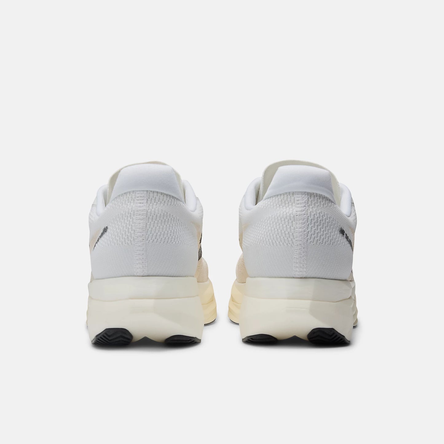 New Balance FuelCell SuperComp Elite v5 | Linen / Sea Salt / Shipyard | Mens