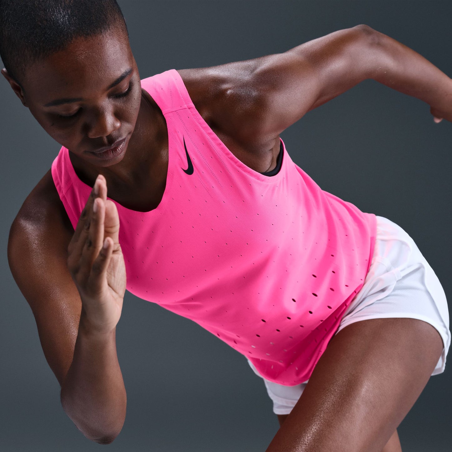 Nike AeroSwift Singlet | Hyper Pink / Black | Womens