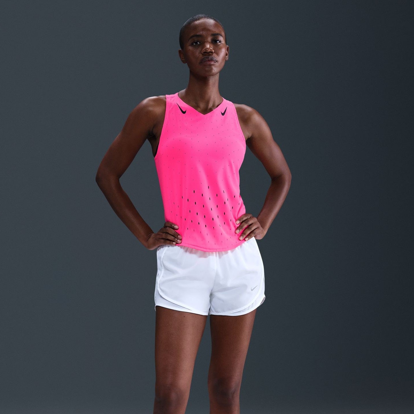 Nike AeroSwift Singlet | Hyper Pink / Black | Womens