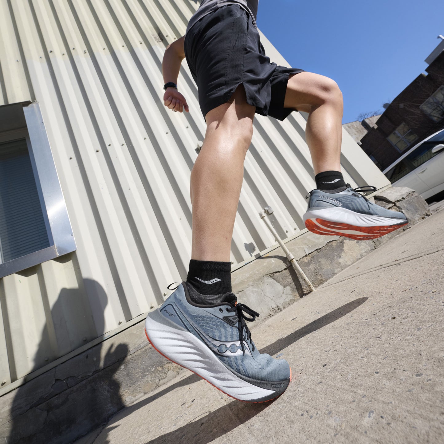 Saucony Triumph 22 Wide | Mirage / Black | Mens