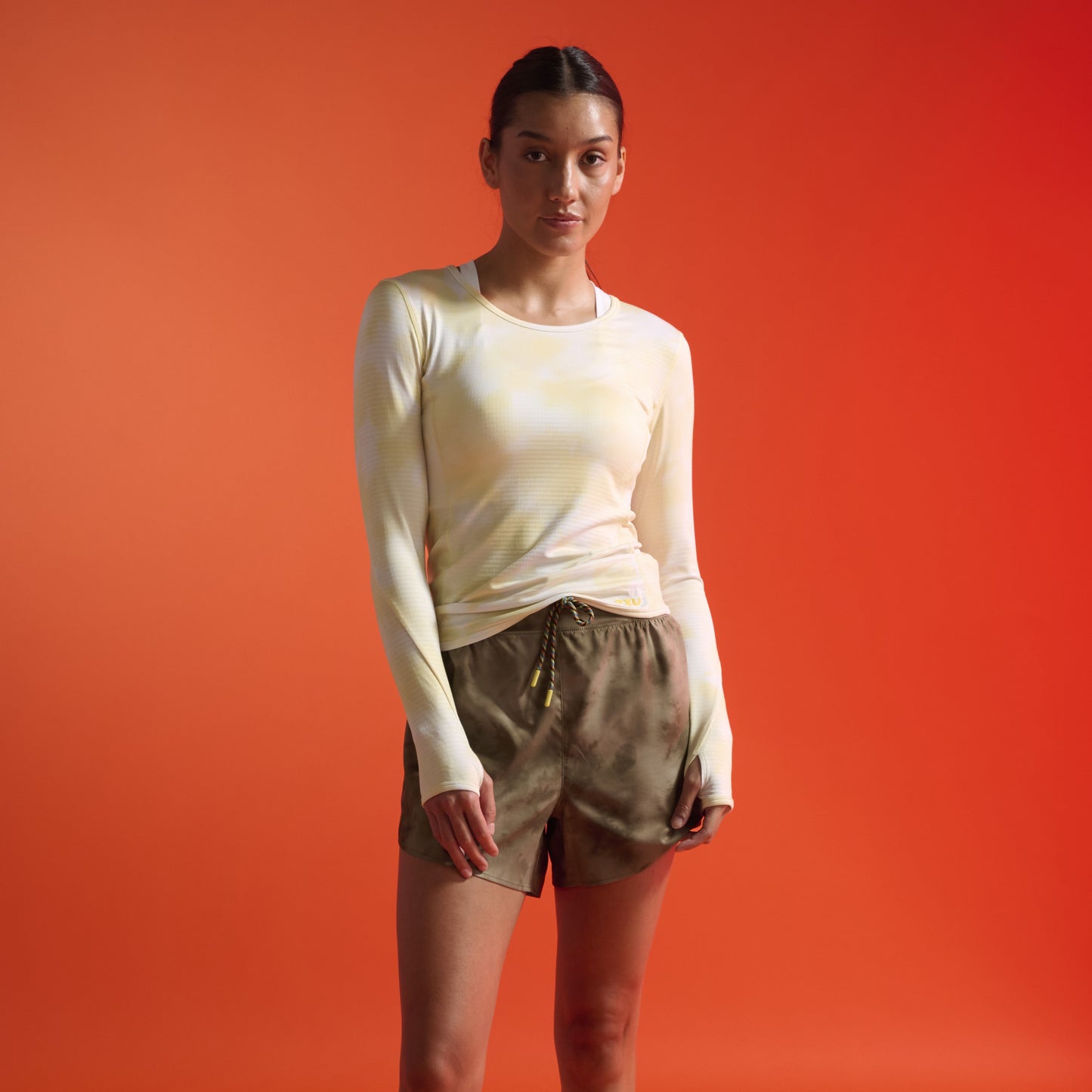 2XU Aero Hi-Rise 4 Inch Short | Terrain Kelp / Wattle Mist Reflective | Womens