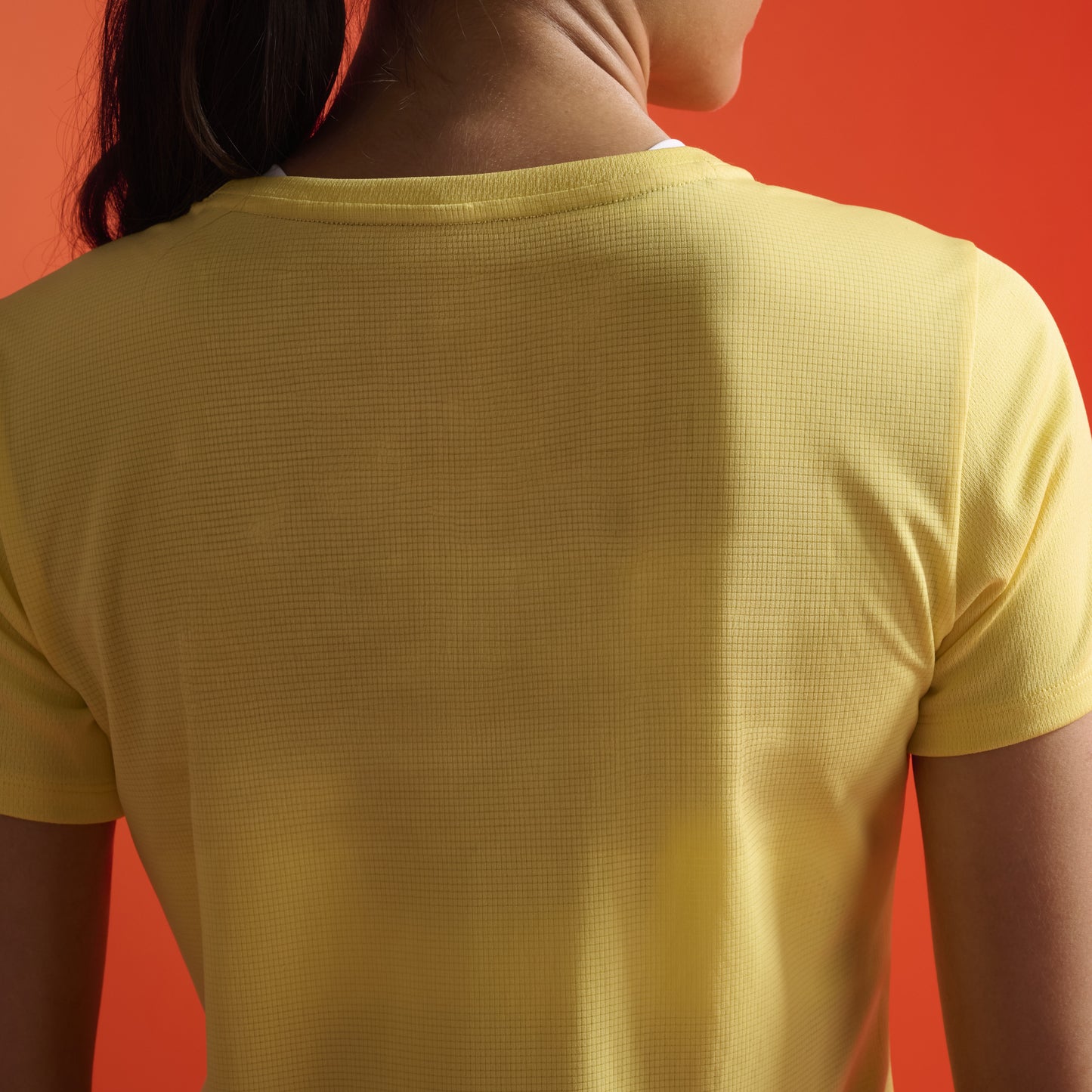 2XU Aero Tee | Wattle / Wattle Reflective | Womens
