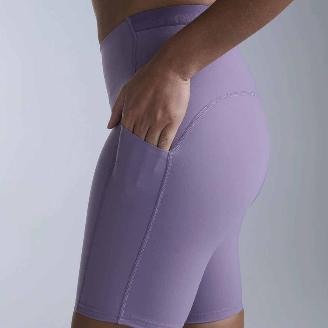 2XU Form Stash Hi-Rise Bike Short | Dusted Grape | Womens