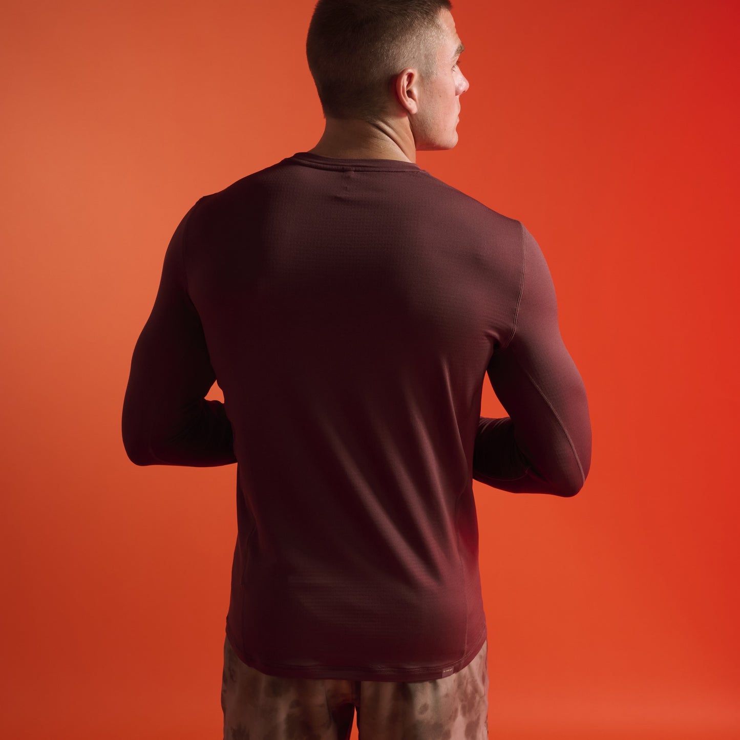 2XU Ignition Grid Base Layer | Earthberry / Tangerine Reflective | Mens