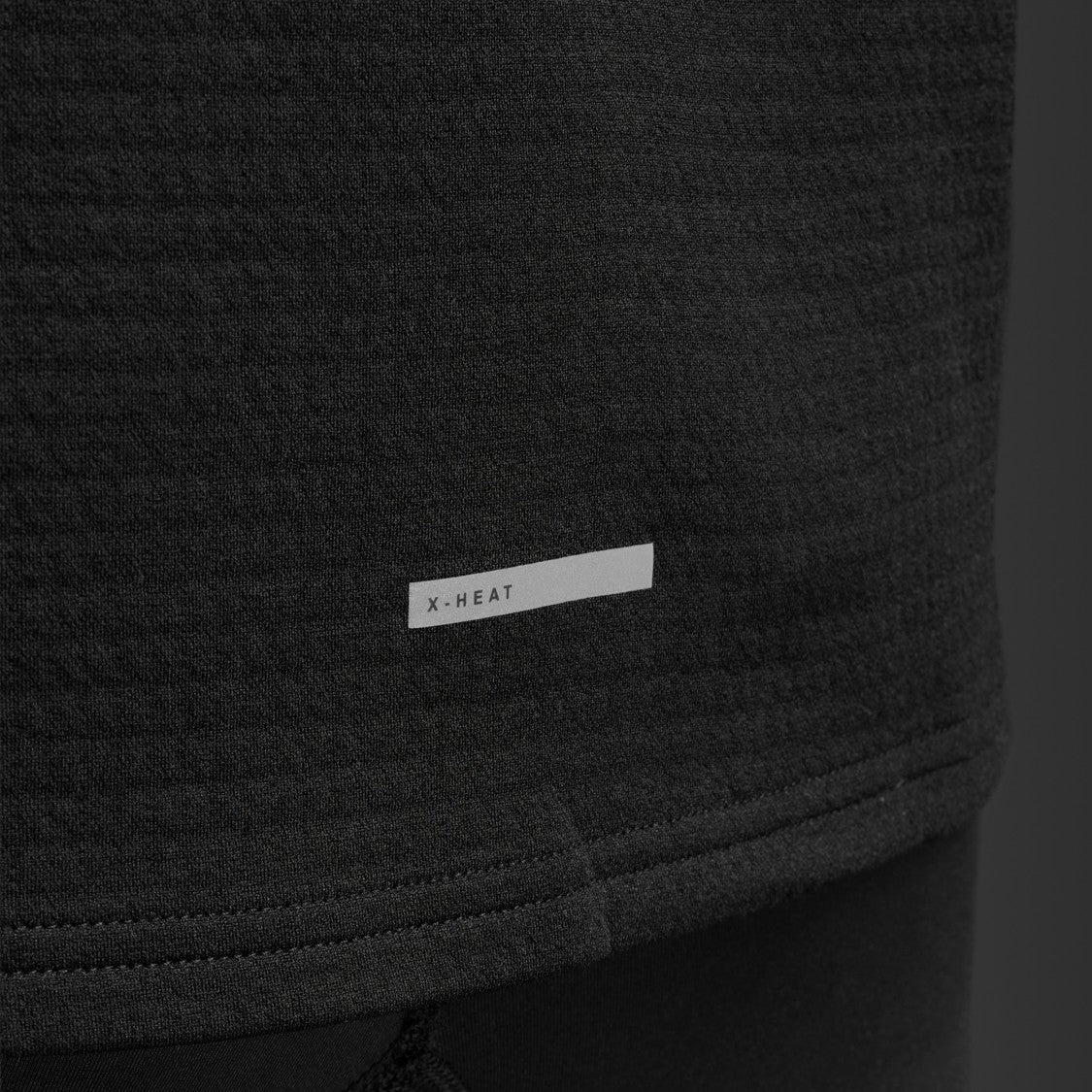 2XU Ignition Hyper-Haptic 1/4 Zip Fleece | Black / Silver Reflective | Mens