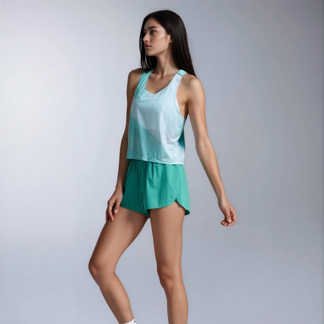 2XU Light Speed React Crop Singlet | Aurora Blur / White Reflective | Womens