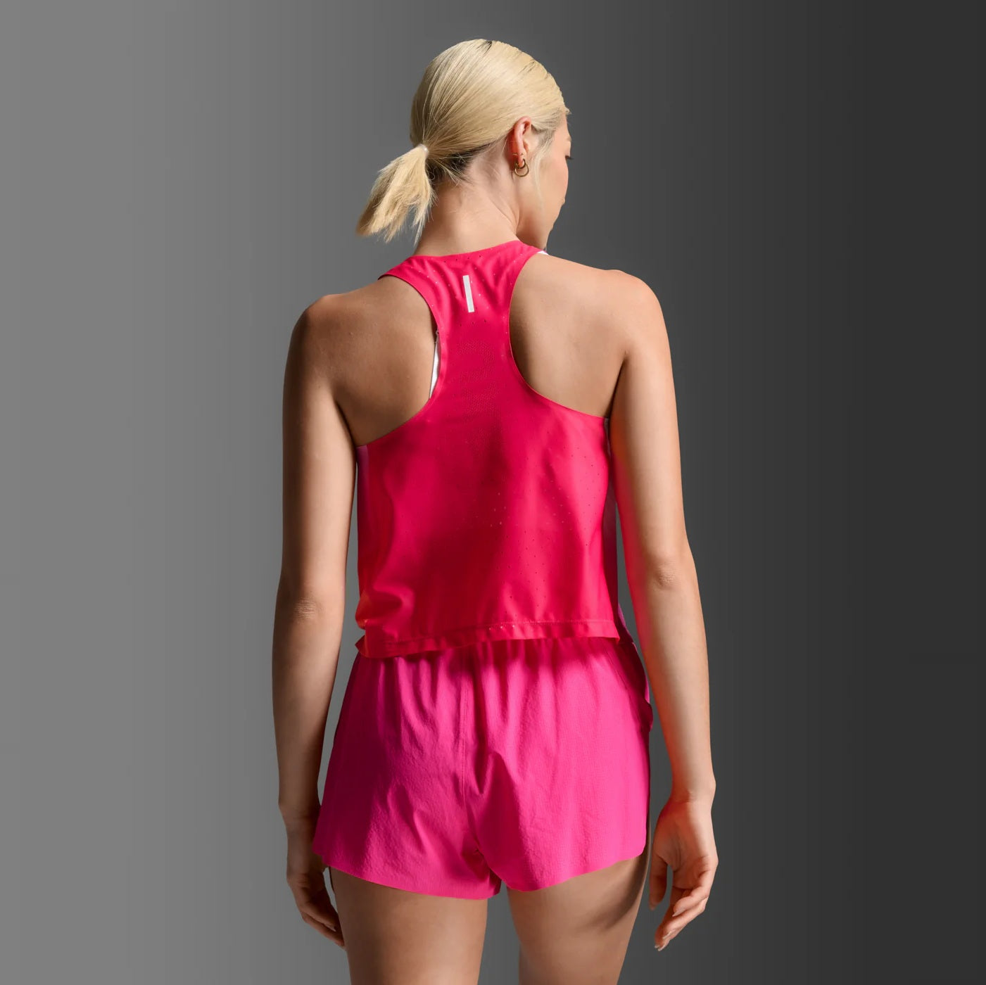 2XU Light Speed React Crop Singlet | Fuchsia Grad / White Reflective | Womens