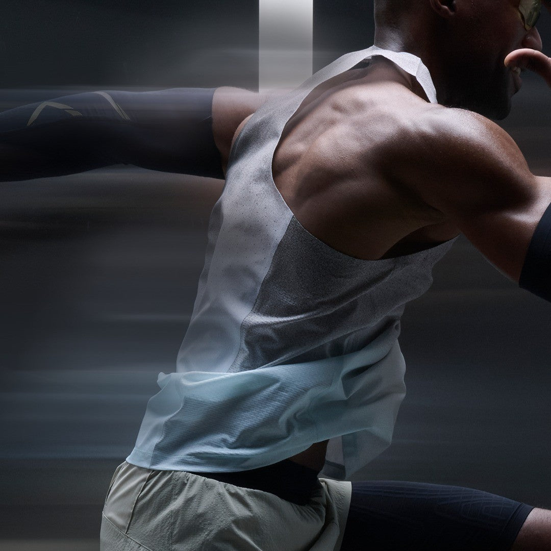2XU Light Speed React Singlet | Lagoon Blast / Black Reflective | Mens
