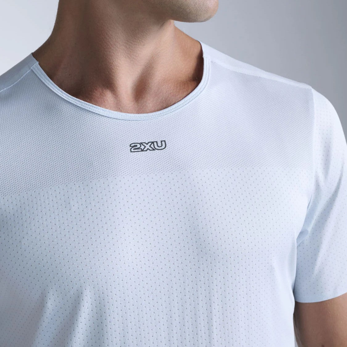 2XU Light Speed Tech Tee | Moonstone / Black Reflective | Mens