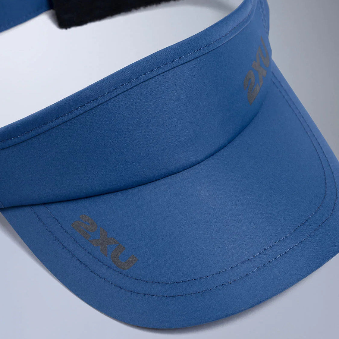 2XU Run Visor | Indigo / Black