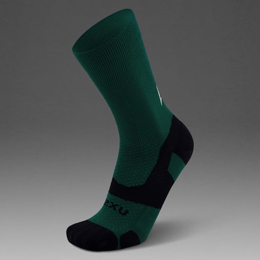 2XU Vectr Socks | Light Cushion | Crew Length | Dark Moss / White