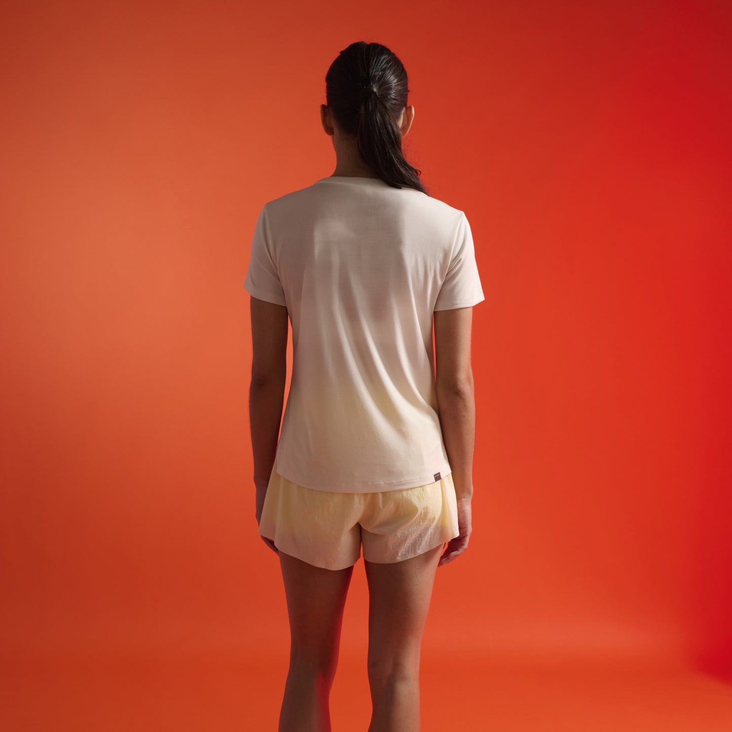 2XU Aero Tee | Fog / Wattle Mist Reflective | Womens