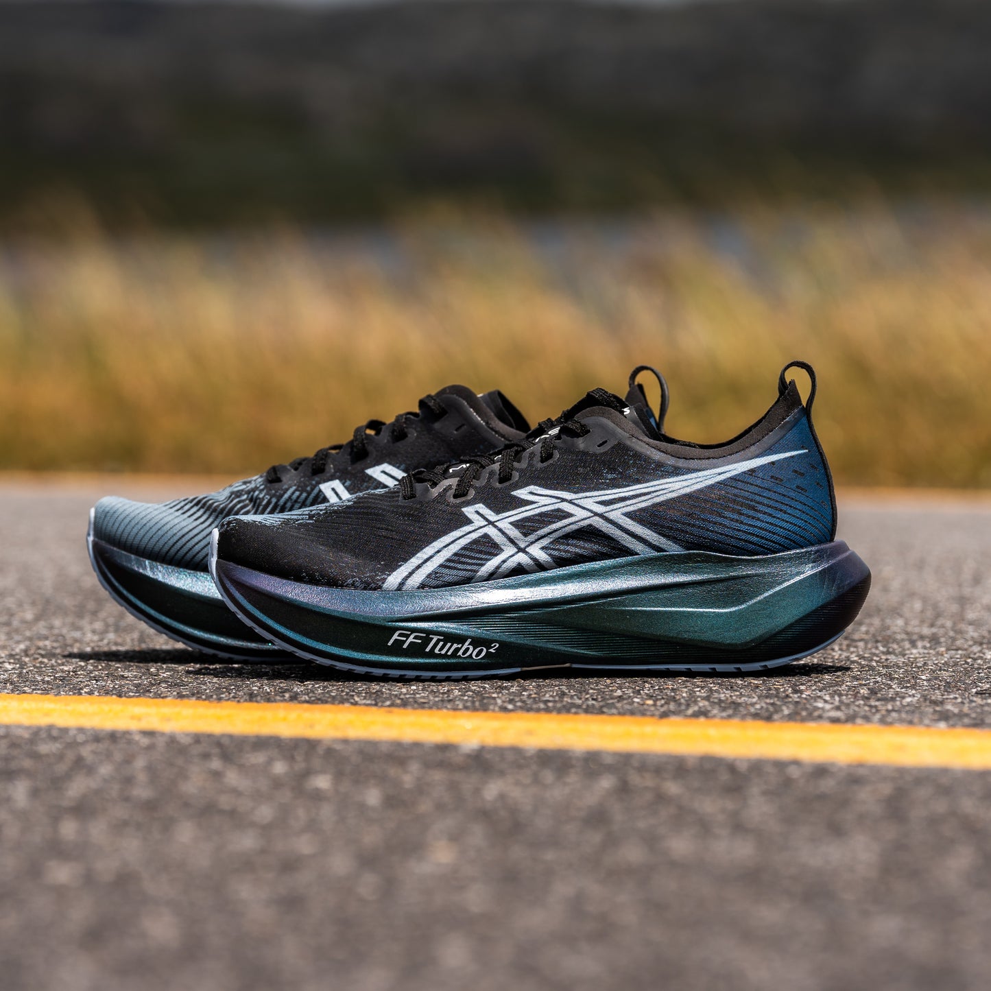 Asics Megablast | Black / White | Unisex