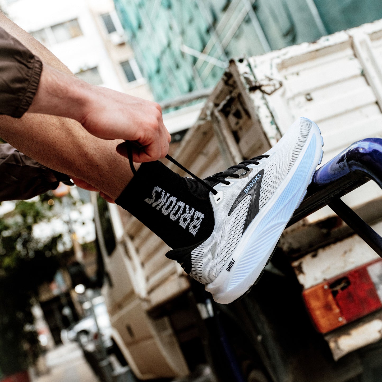 Brooks Ghost 18 Wide | White / Black / Open Air | Mens
