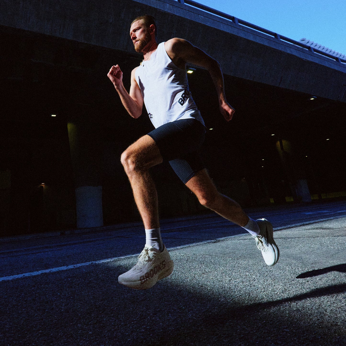 Brooks Hyperion Elite 6 | Vaporous Grey / Yellow / Black | Unisex