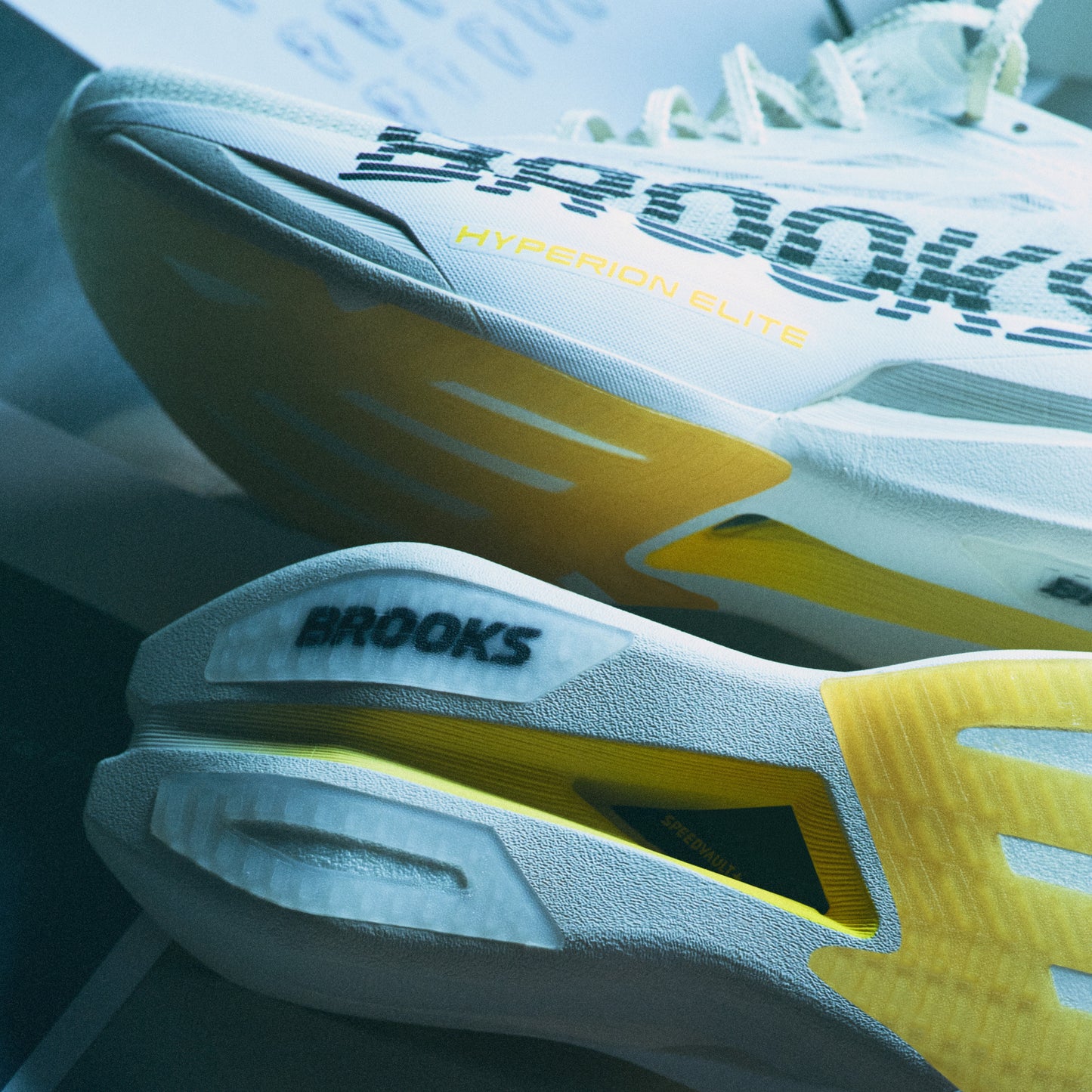 Brooks Hyperion Elite 6 | Vaporous Grey / Yellow / Black | Unisex