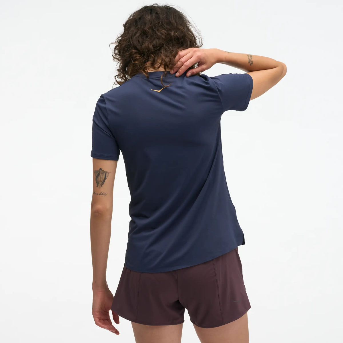 Hoka EveryRun Short Sleeve Tee | Varsity Navy / Gold | Womens