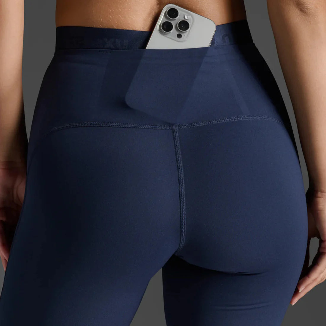 2XU Form Stash Hi-Rise Bike Short | Midnight | Womens