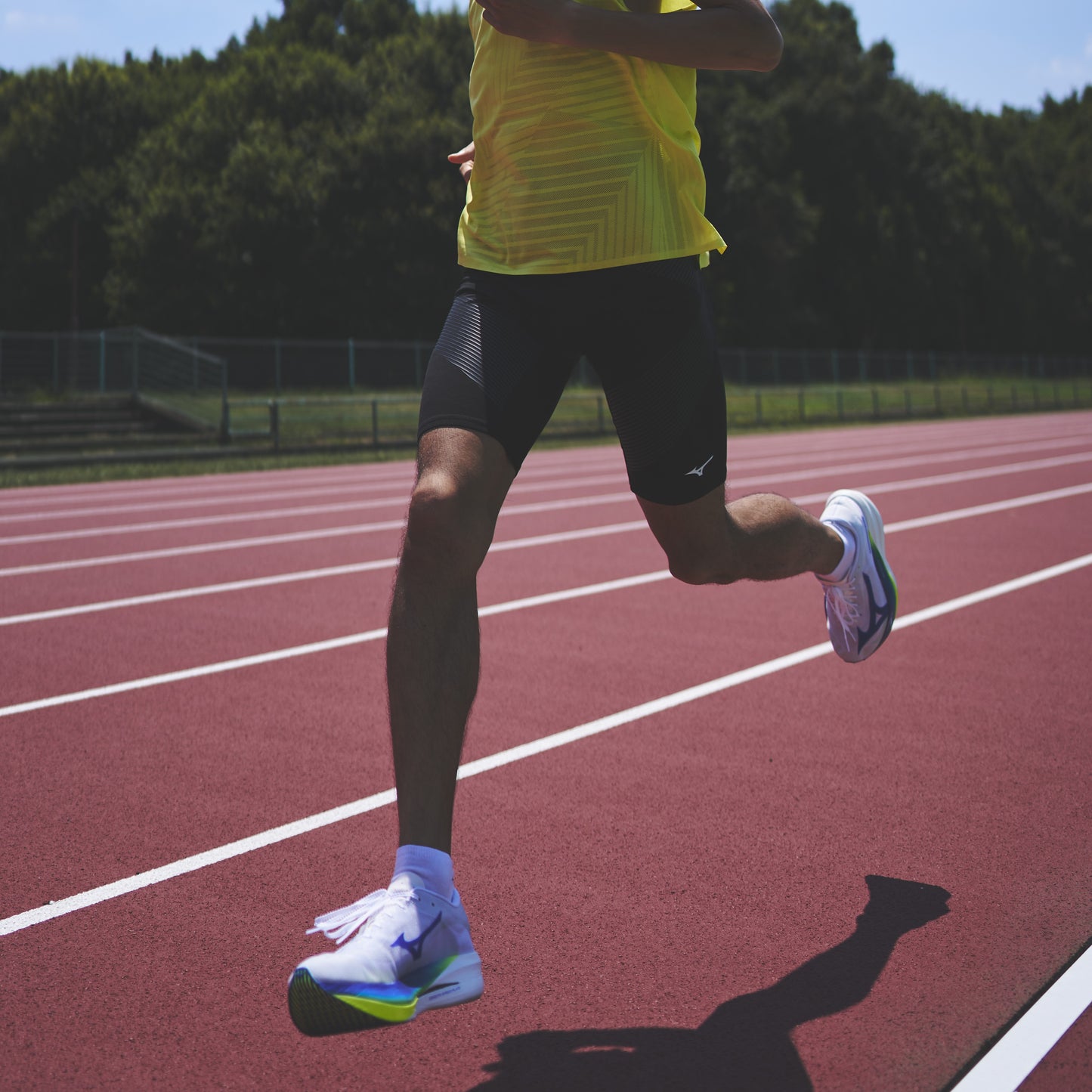 Mizuno Hyperwarp Elite | White / Lightning Yellow / Dazzling Blue | Unisex