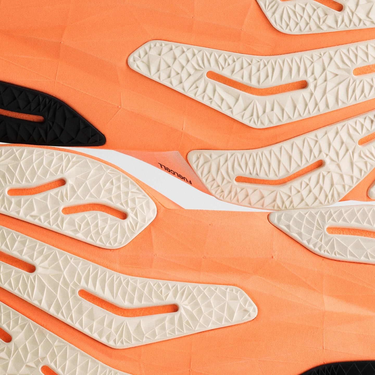 New Balance FuelCell Rebel v4 | Hot Mango | Mens