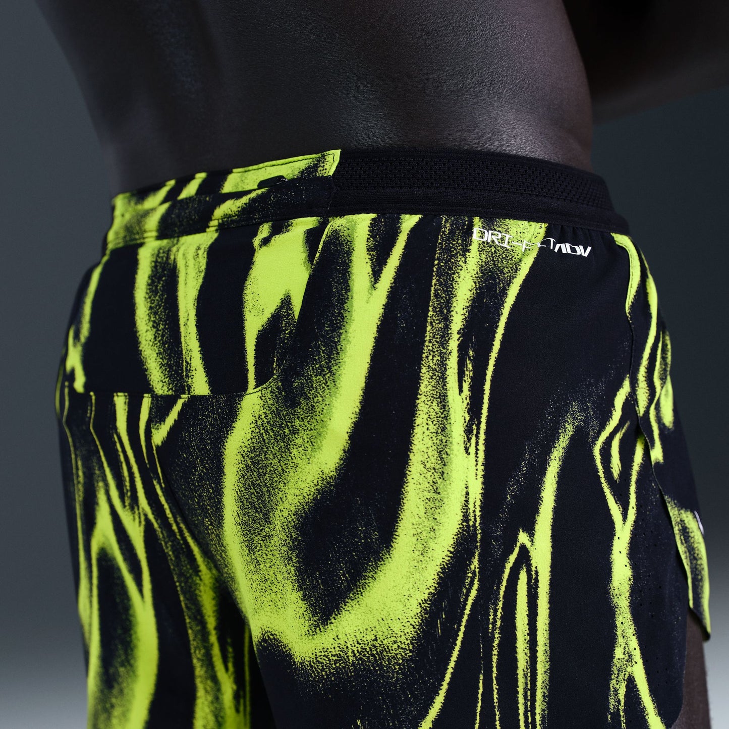 Nike AeroSwift Elite Entry Shorts | Volt / White | Mens