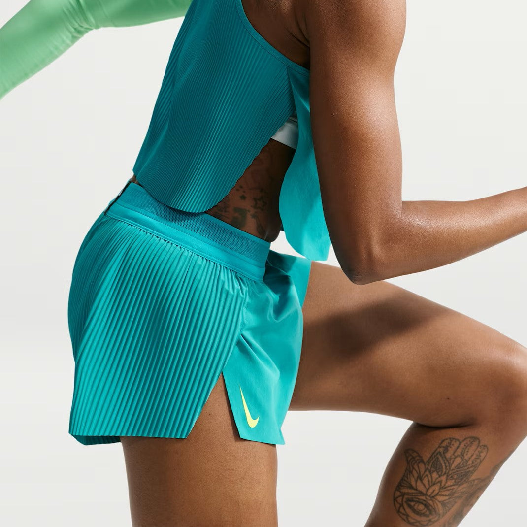 Nike AeroSwift Shorts | Energy / Lemon Venom | Womens