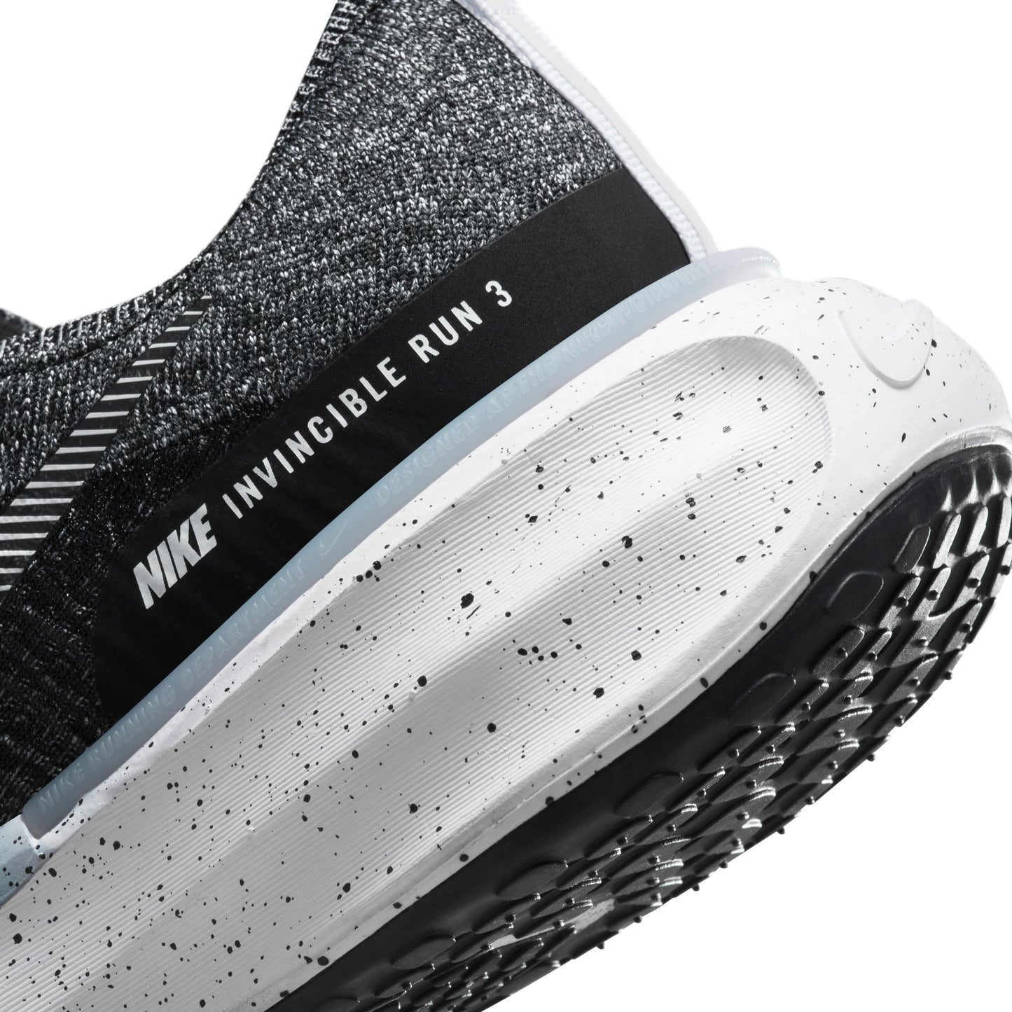 Nike Invincible 3 | Black / White | Mens