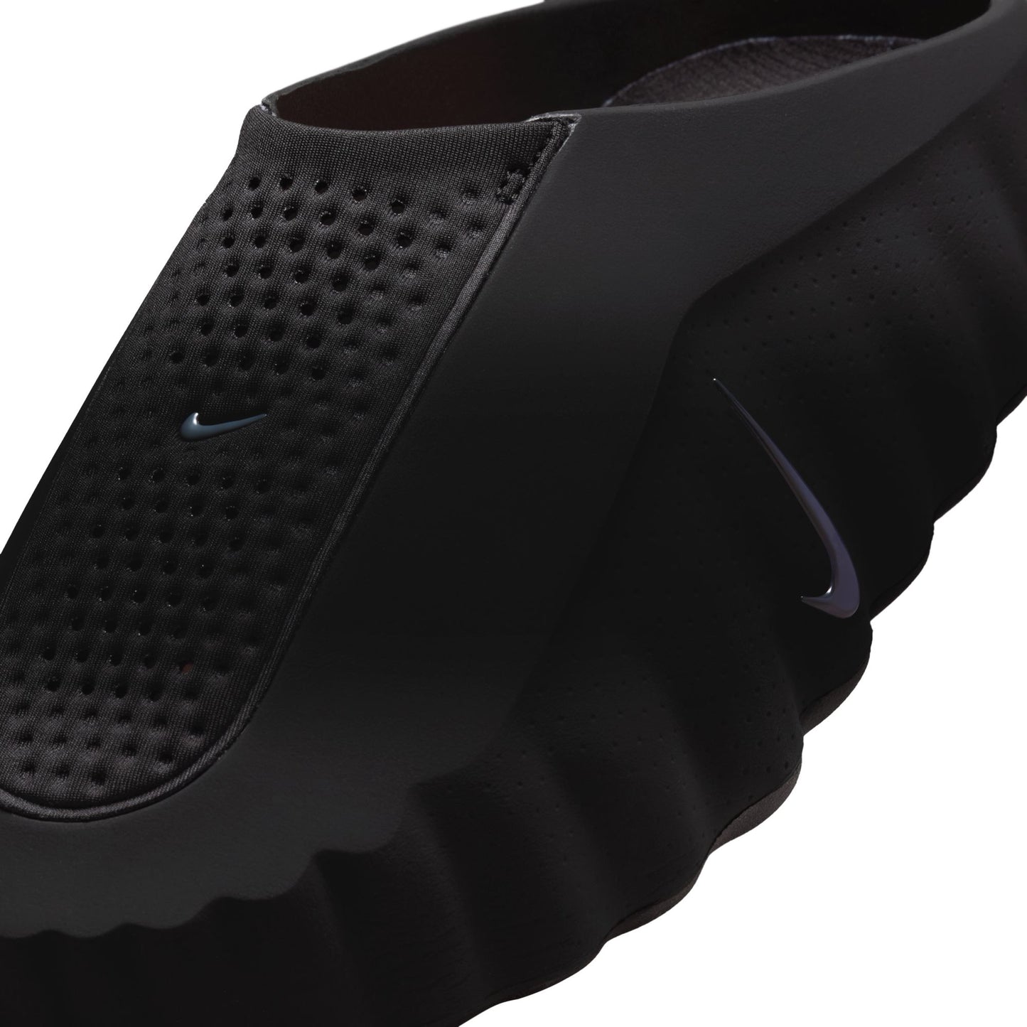 Nike Mind 001 | Black / Hyper Crimson / White / Chrome | Womens