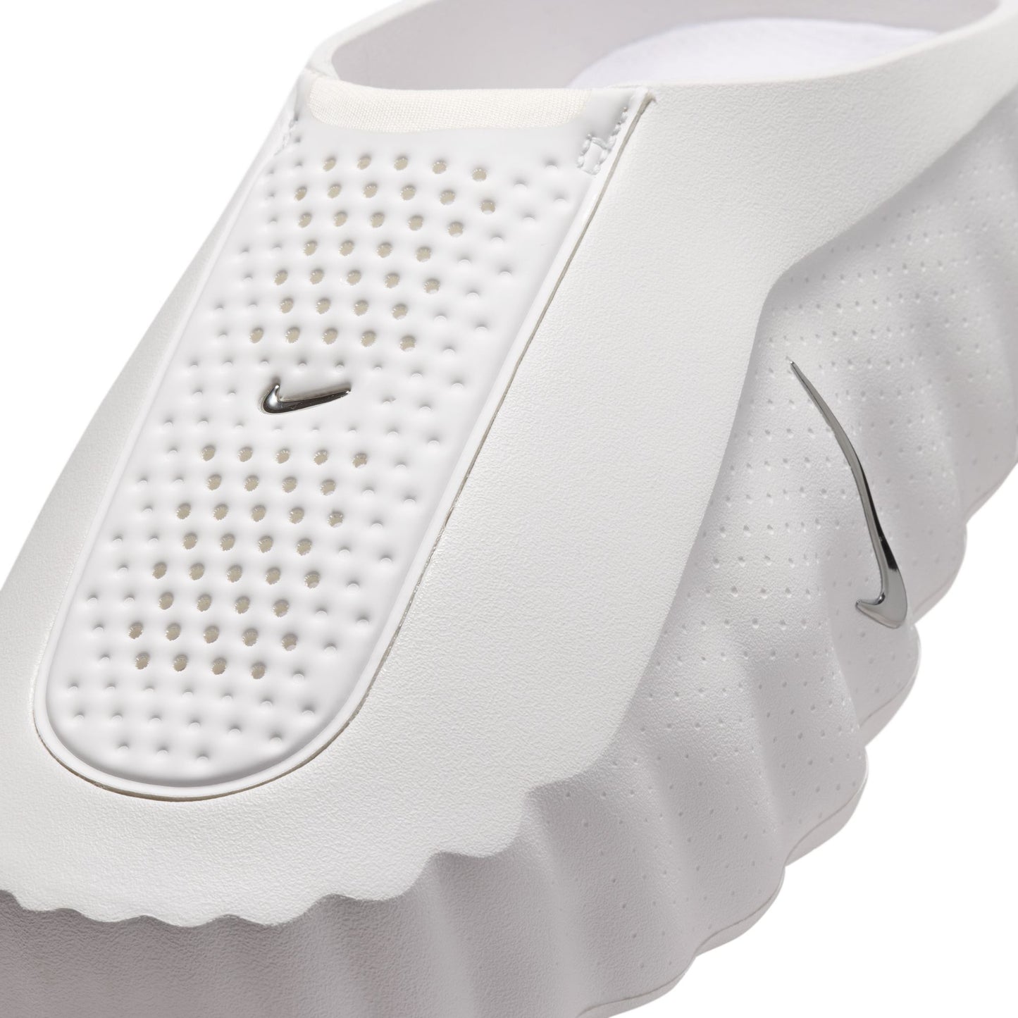 Nike Mind 001 | Summit White / Metallic Silver / Phantom | Womens
