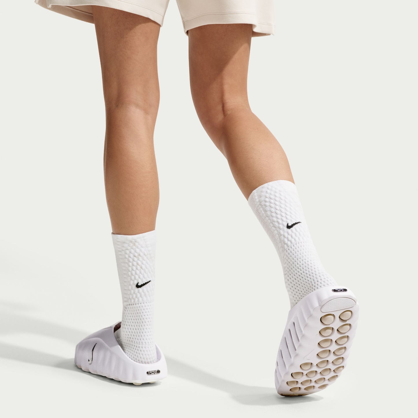 Nike Mind 001 | Summit White / Metallic Silver / Phantom | Womens