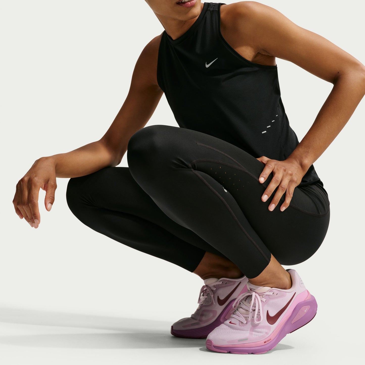 Nike Structure 26 | Bleached Lilac / Pink Rise / Pink Smoke | Womens