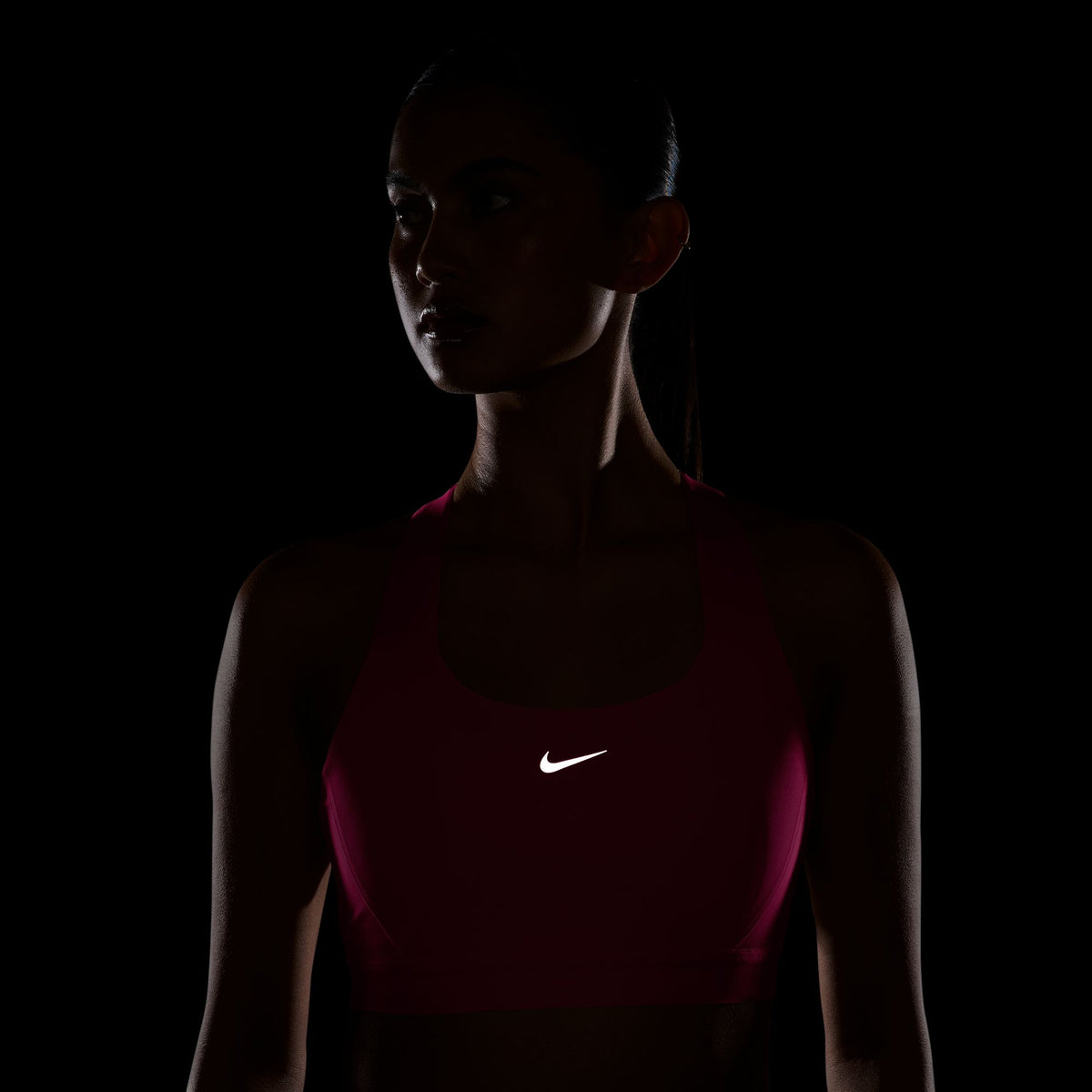 Nike Swift High Support Bra | Hyper Pink / Reflective Silver | Womens