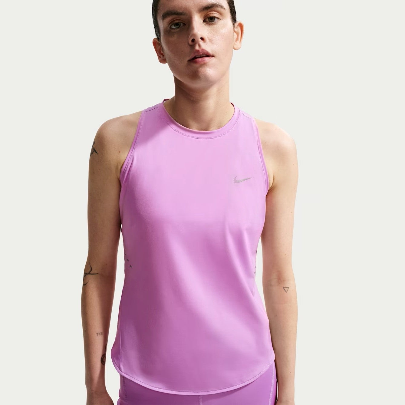 Nike Swift Singlet | Light Magenta / Reflective Silver | Womens