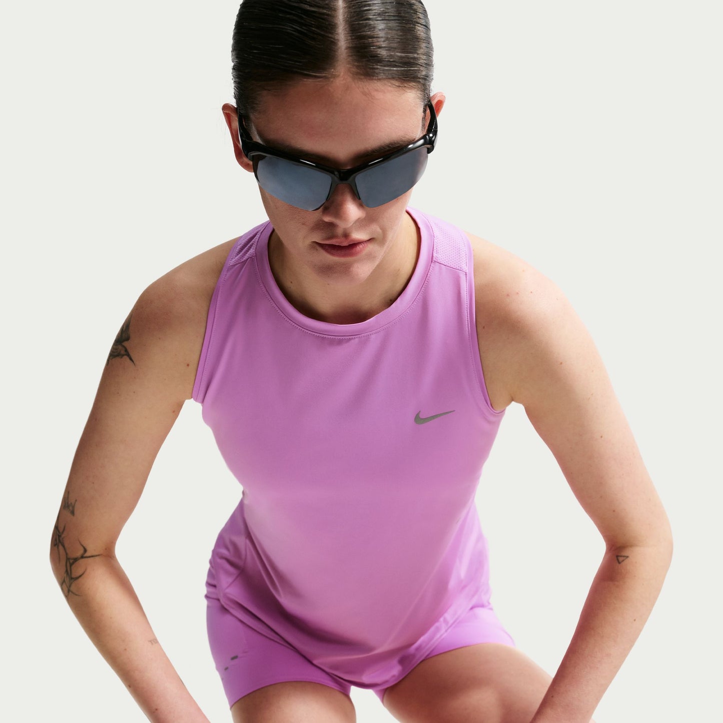 Nike Swift Singlet | Light Magenta / Reflective Silver | Womens