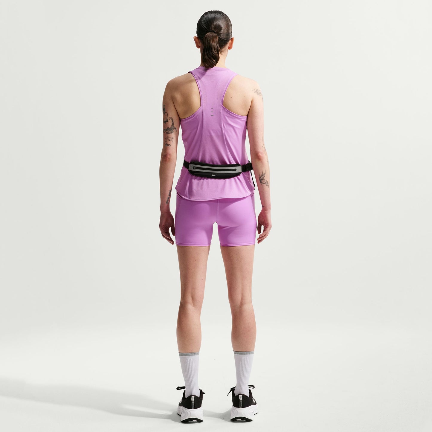 Nike Swift Singlet | Light Magenta / Reflective Silver | Womens