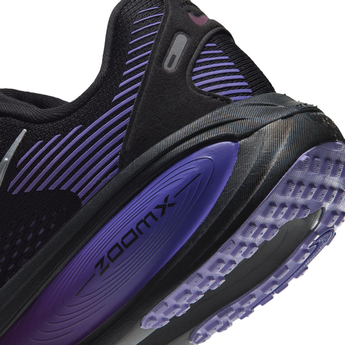 Nike Vomero 18 | Black / Metallic Silver / Persian Violet | Womens
