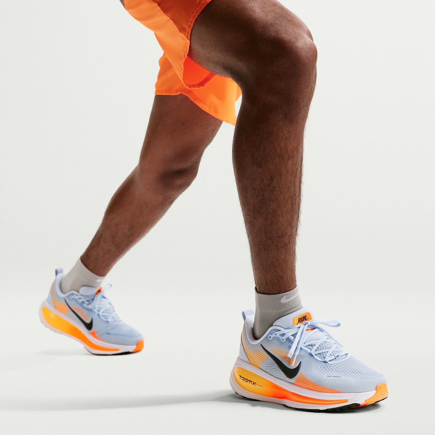 Nike Vomero 18 | Hydrogen Blue / Black / Laser Orange | Mens