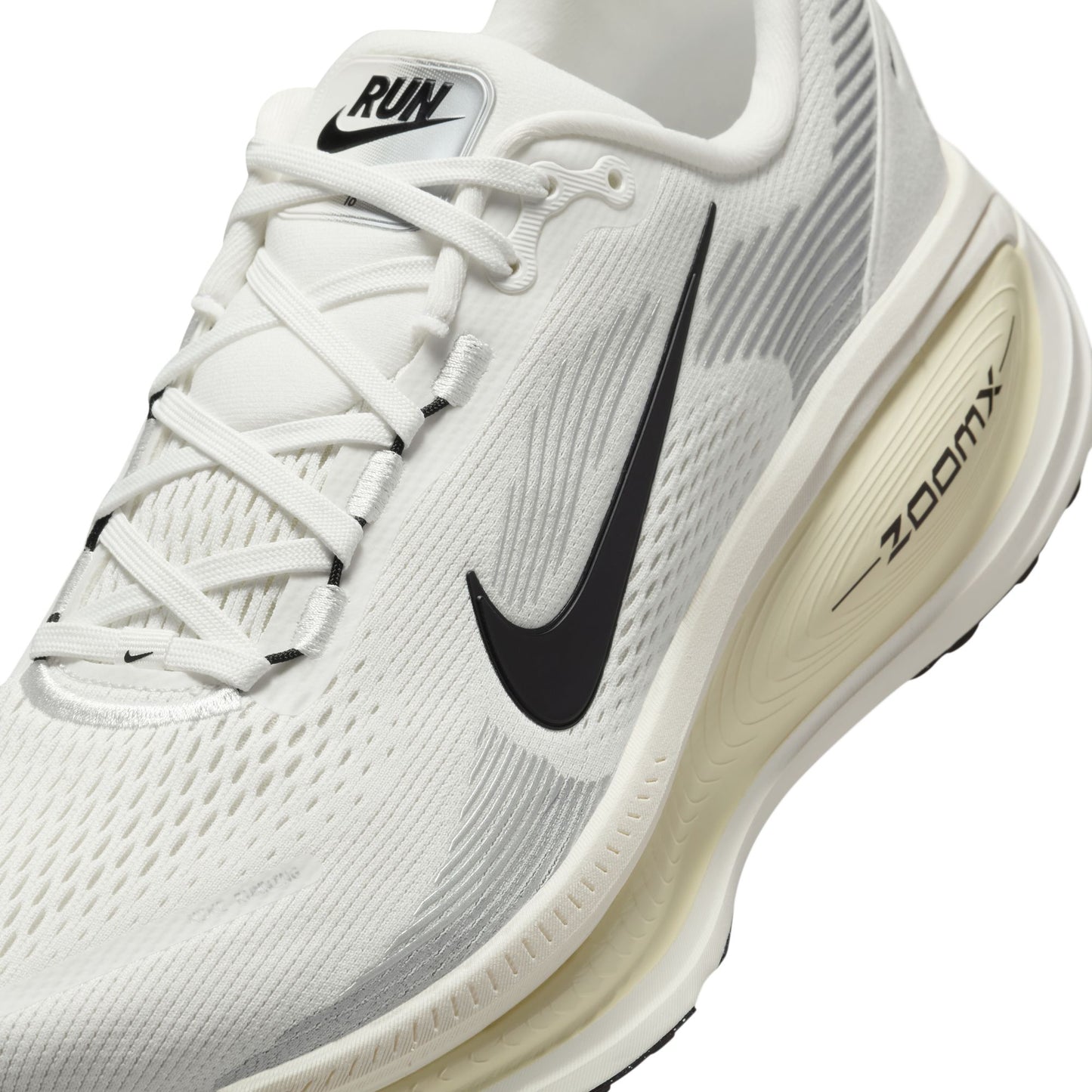 Nike Vomero 18 | Summit White / Black / Coconut Milk | Mens