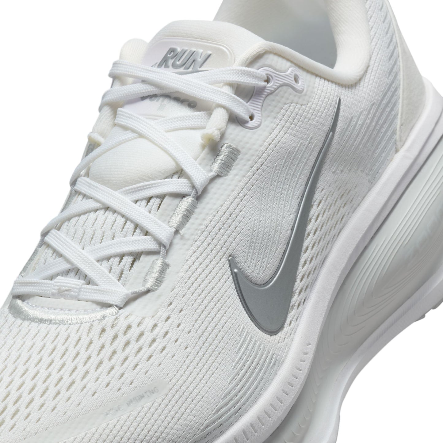 Nike Vomero 18 | White / Photon Dust / Summit White / Metallic Silver | Womens