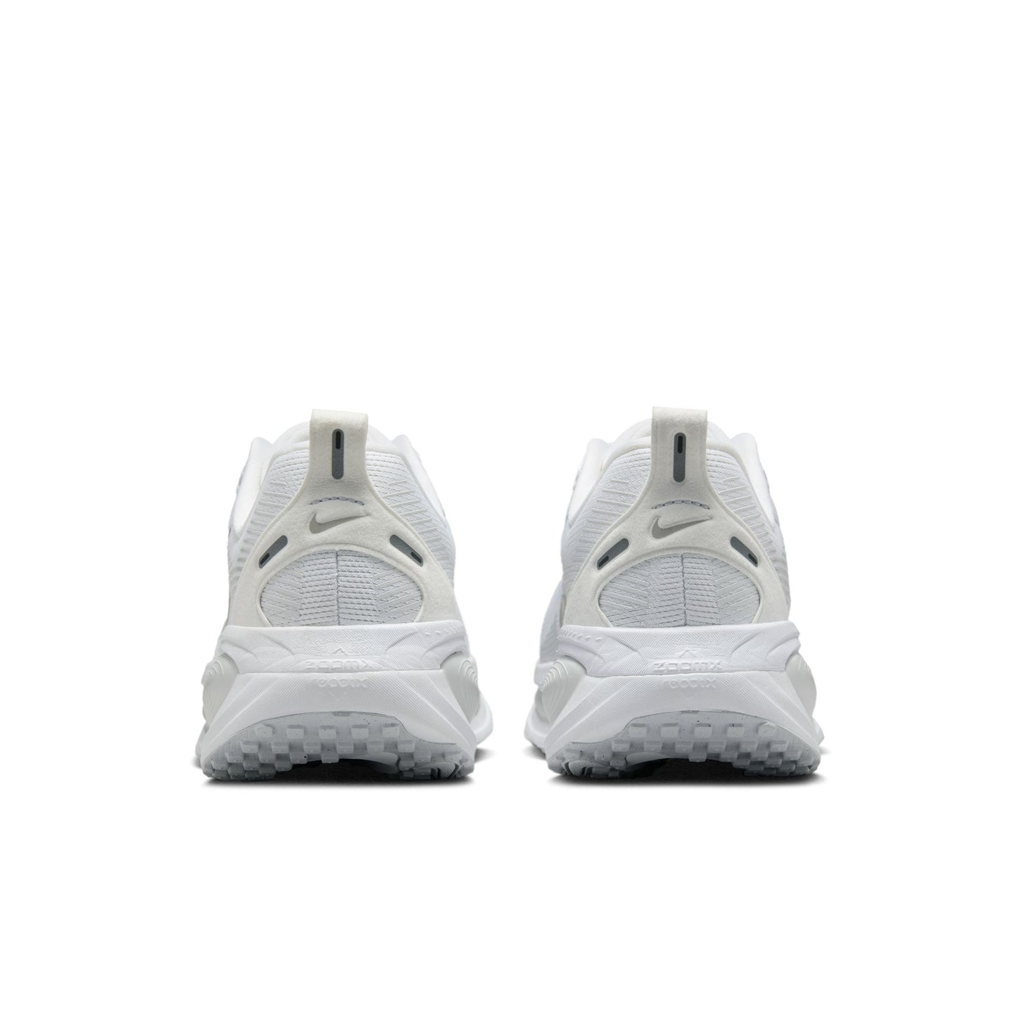 Nike Vomero 18 | White / Photon Dust / Summit White / Metallic Silver | Womens