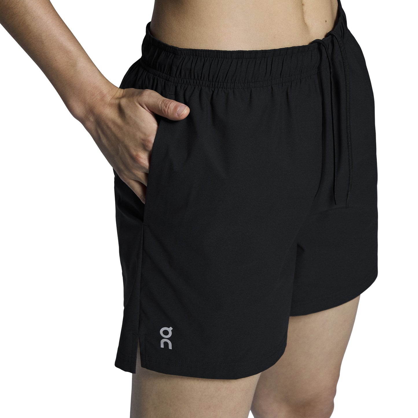 On 5" Core Shorts | Black | Womens