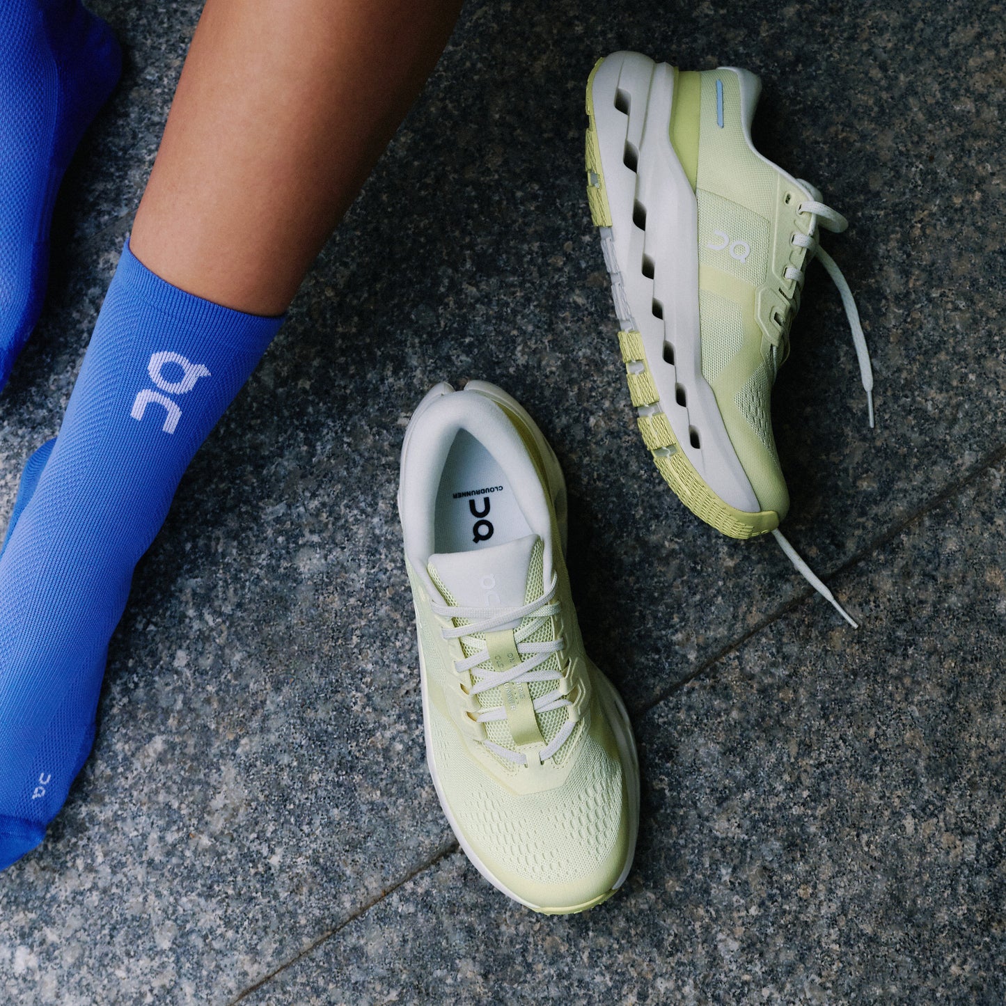 On Cloudrunner 3 | Seedling / Ivory | Womens