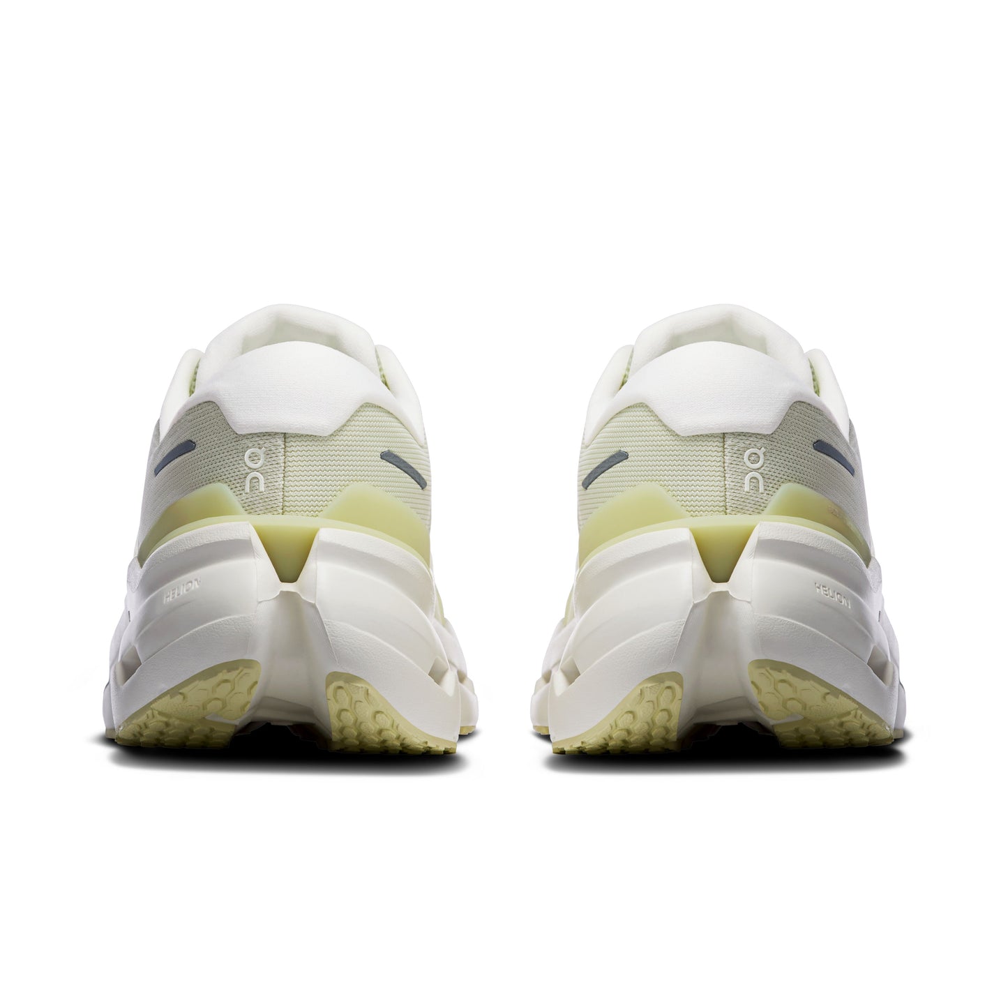 On Cloudrunner 3 | Seedling / Ivory | Womens