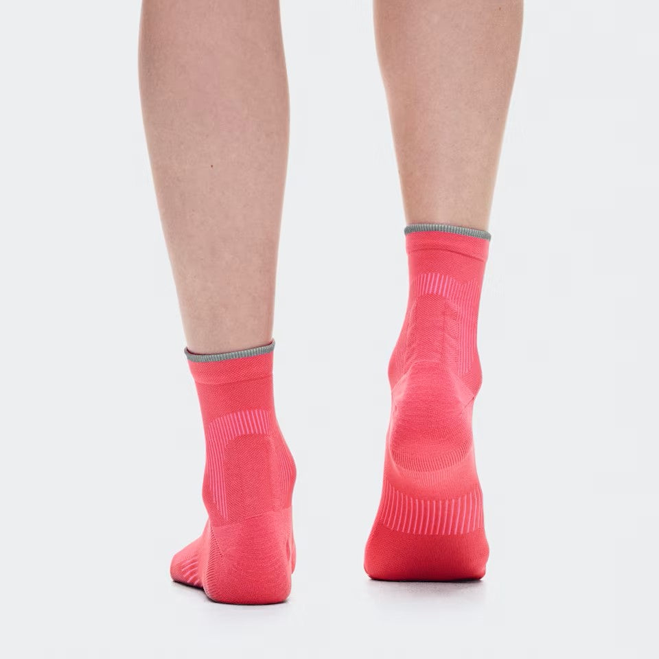 On Elite Run Sock Mid | Camellia / Azalea