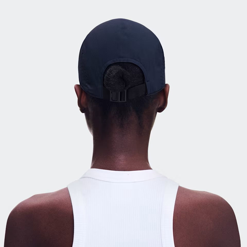 On Lightweight Cap | Navy