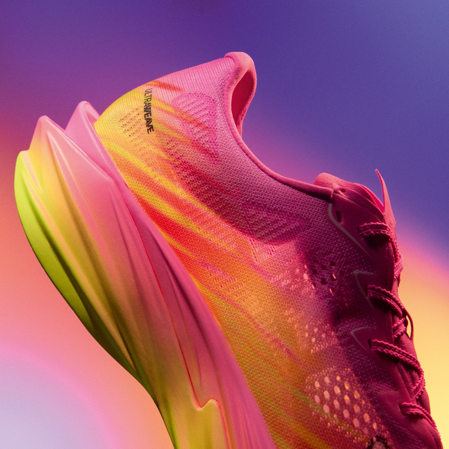 Puma Deviate NITRO Elite 4 ST | Poison Pink / Yellow Alert / Bright Aqua | Mens
