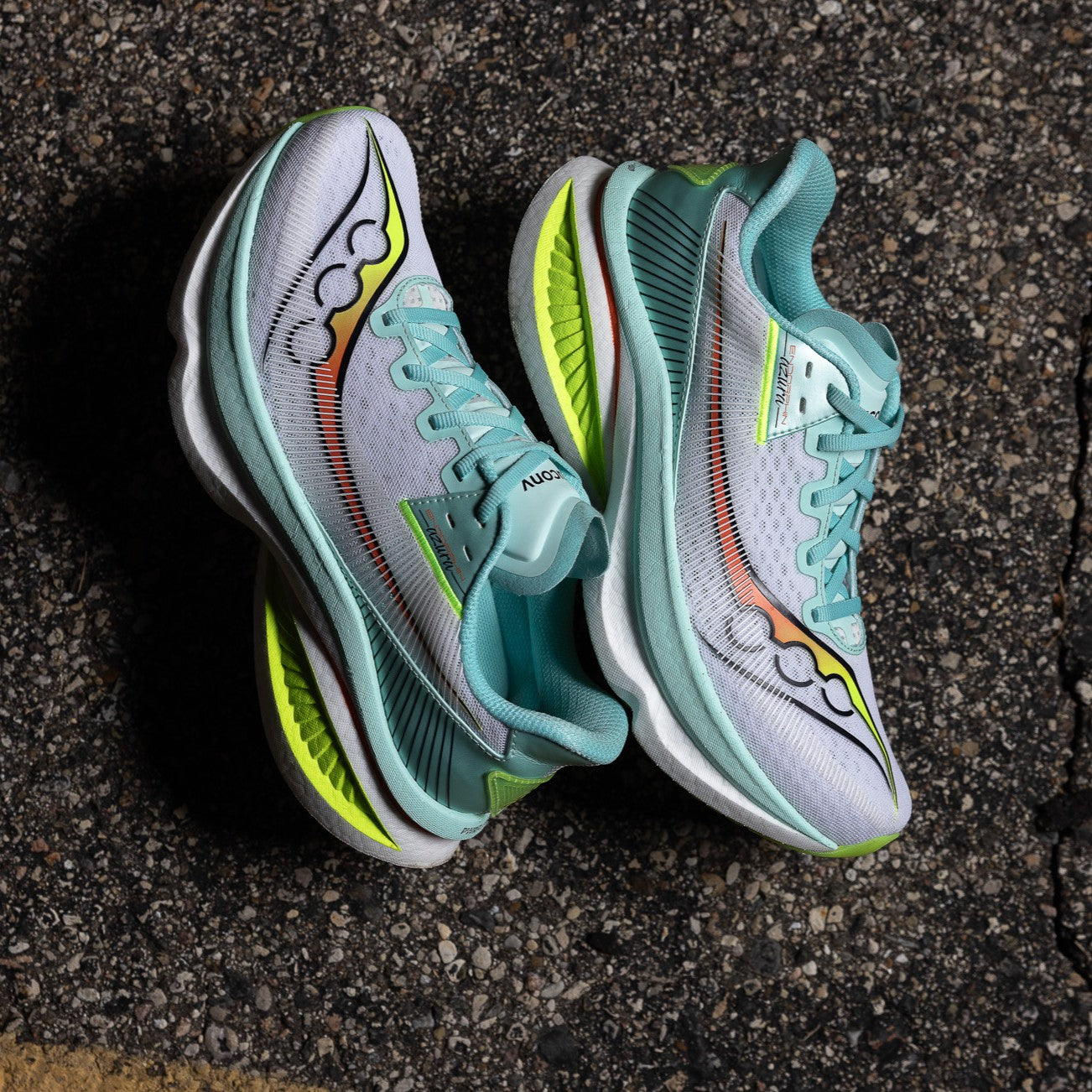 Saucony Endorphin Azura | White / Splash | Womens